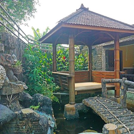 Oyo 90369 An Nur Family Homestay Syariah Cigombong Eksteriør billede