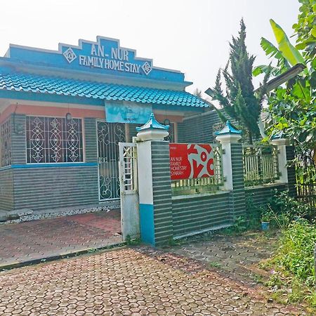 Oyo 90369 An Nur Family Homestay Syariah Cigombong Eksteriør billede