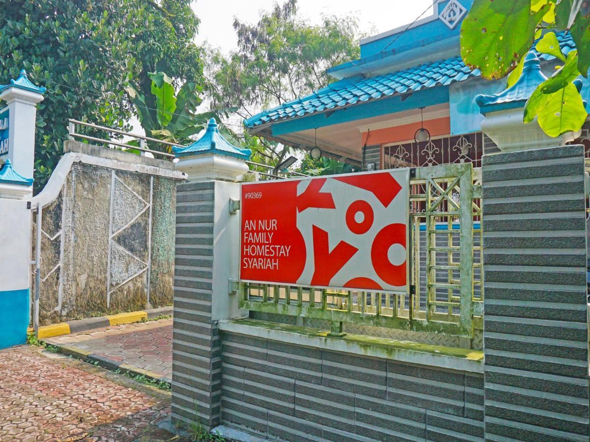 Oyo 90369 An Nur Family Homestay Syariah Cigombong Eksteriør billede