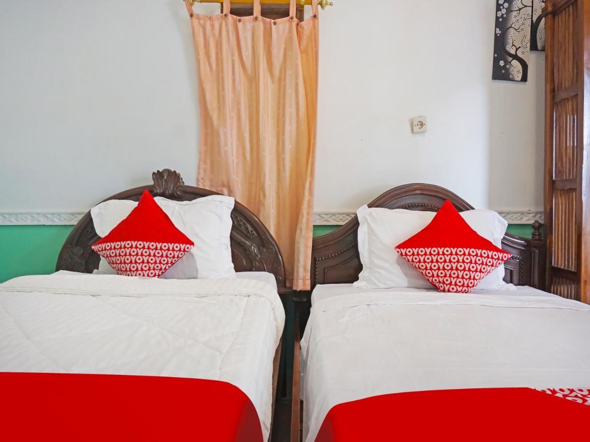 Oyo 90369 An Nur Family Homestay Syariah Cigombong Eksteriør billede