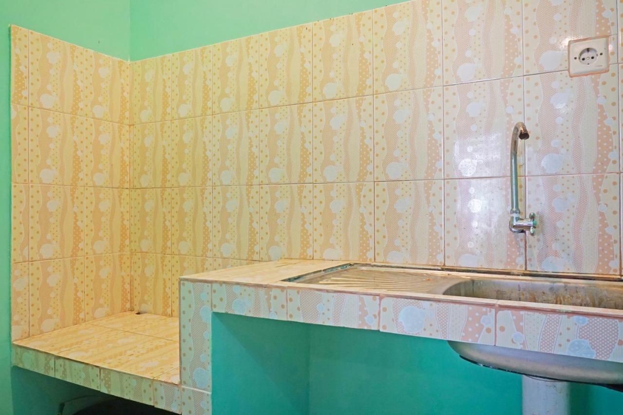 Oyo 90369 An Nur Family Homestay Syariah Cigombong Eksteriør billede