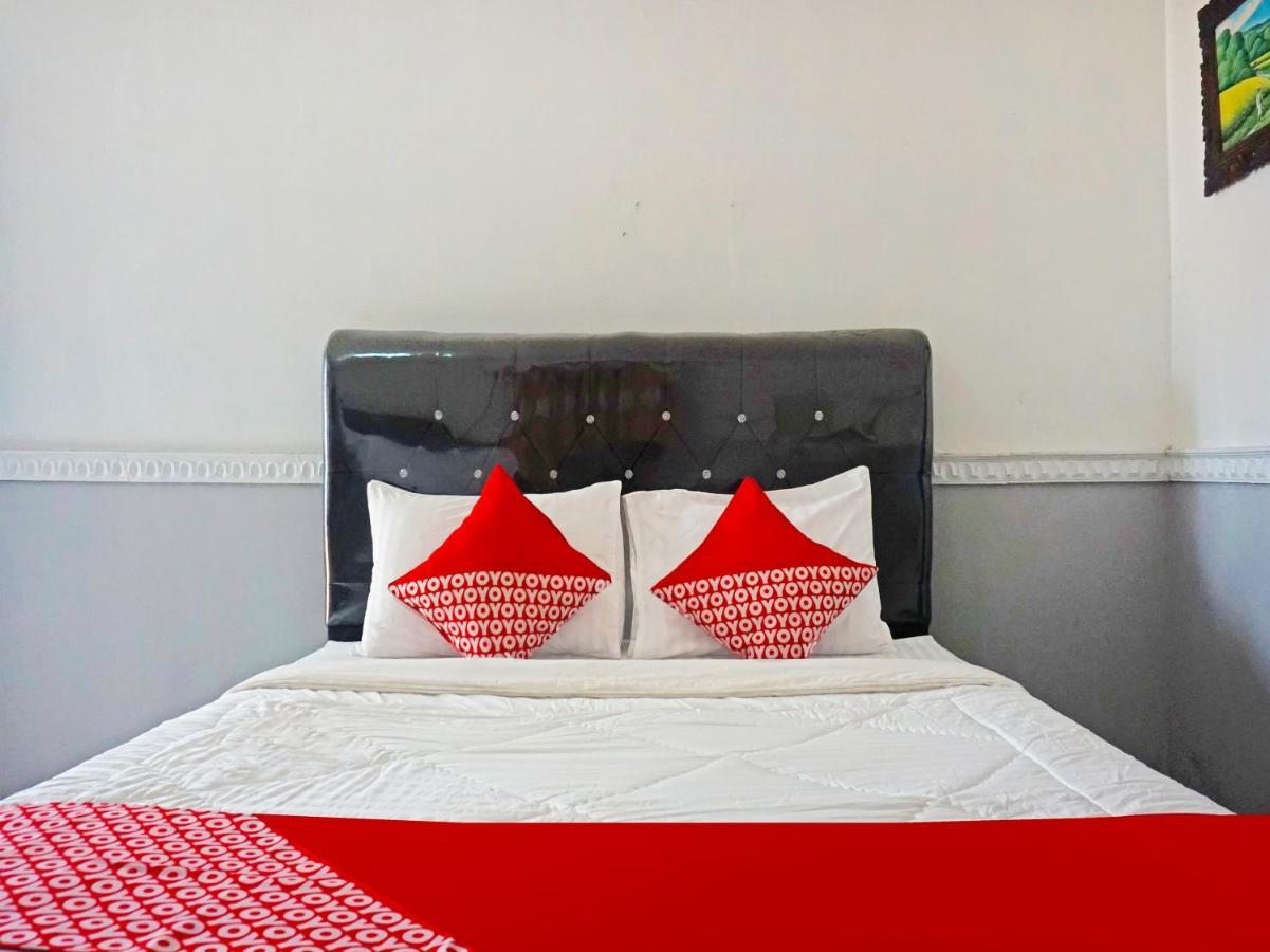 Oyo 90369 An Nur Family Homestay Syariah Cigombong Eksteriør billede